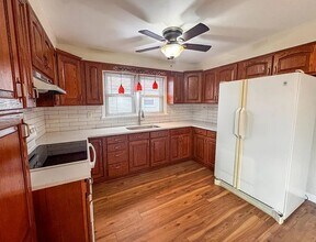 6212 Upper Hunters Trace in Louisville, KY - Building Photo - Building Photo