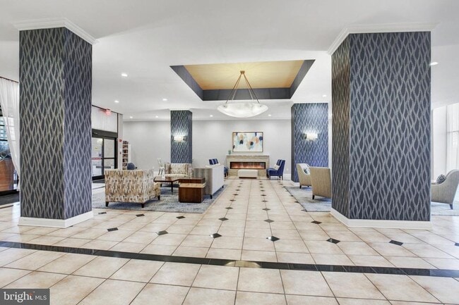 5500 Holmes Run Pkwy in Alexandria, VA - Building Photo - Building Photo