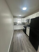 135 Clinton Ave in New Haven, CT - Building Photo - Building Photo