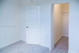 27651 SW 155th Ct in The Hammocks, FL - Building Photo - Building Photo