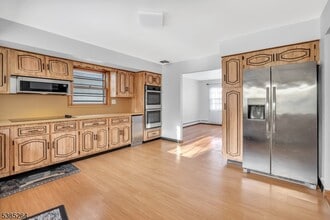 12 Park Ave in Kearny, NJ - Building Photo - Building Photo