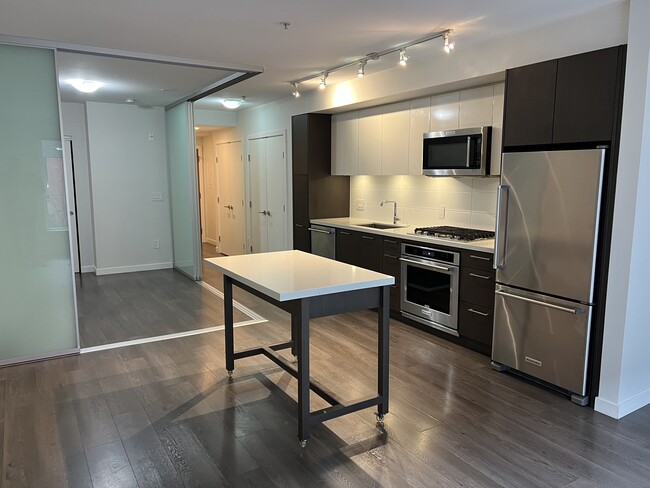 384 E 1st Ave in Vancouver, BC - Building Photo - Building Photo