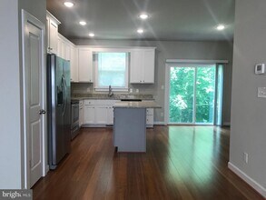 86 Andrews Pl in Fredericksburg, VA - Building Photo - Building Photo
