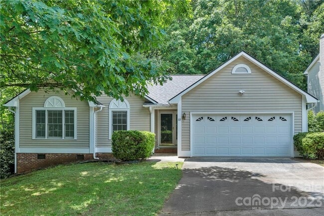 property at 10 Southchase Dr