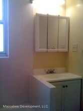 1039 W Grand Ave in Chicago, IL - Building Photo - Building Photo