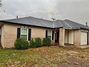 1201 S 26th St in Rogers, AR - Building Photo - Building Photo