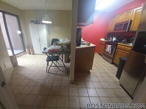 147 Kelton St, Unit 715 in Boston, MA - Building Photo - Building Photo