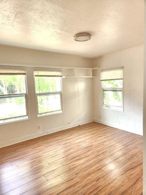2032 Vista Del Mar Ave in Los Angeles, CA - Building Photo - Building Photo