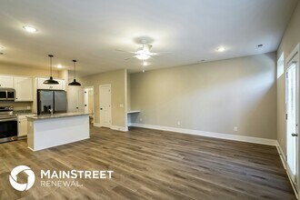 158 Noble Pk Cir in Gallatin, TN - Foto de edificio - Building Photo