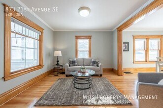 873 21st Ave SE in Minneapolis, MN - Building Photo - Building Photo