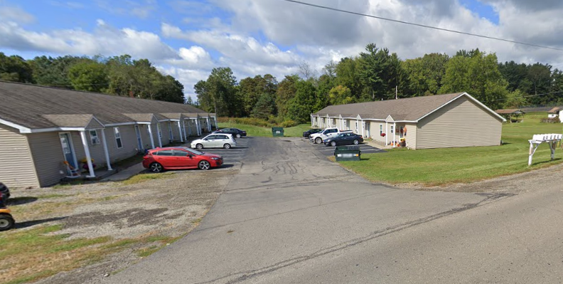 107 Ellistown Rd-Unit -B1 in Waverly, NY - Foto de edificio