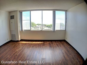 3045 Ala Napuaa Pl-Unit -#702 in Honolulu, HI - Building Photo - Building Photo