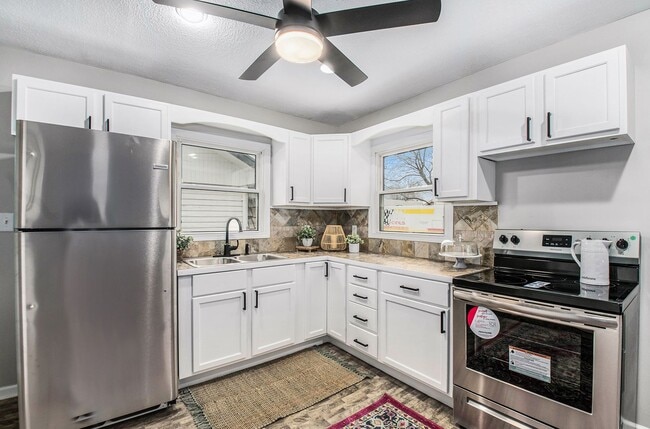 property at 2721 6th Ave