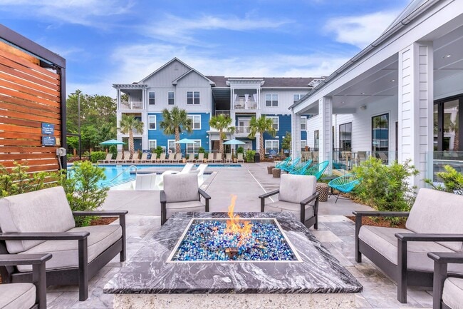 Arboretum West in Wilmington, NC - Foto de edificio - Building Photo