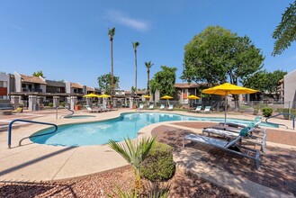 Park Tower Apartments in Chandler, AZ - Foto de edificio - Building Photo