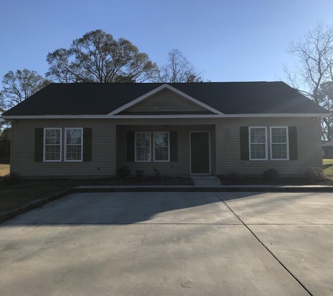property at 2806 Davis Rd