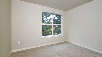 Riverpark Apartments in Redmond, WA - Building Photo - Building Photo