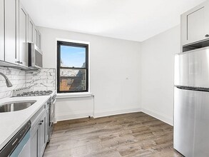 21-39-39 78th St in Queens, NY - Building Photo - Building Photo