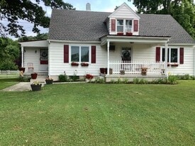 59 Oechsle Rd in Woodstown, NJ - Building Photo