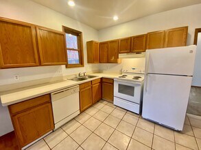 304 Perrin St in Ypsilanti, MI - Foto de edificio - Building Photo