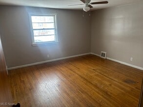 600 Poplar Ave NW in Canton, OH - Building Photo - Building Photo