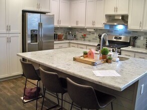 2536 Bloom Ct in Modesto, CA - Building Photo - Building Photo