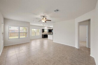 5720 Kennedy St in Austin, TX - Building Photo - Building Photo