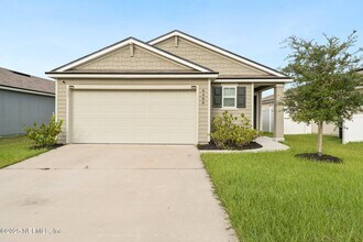 6488 Bucking Bronco Dr in Jacksonville, FL - Building Photo - Building Photo