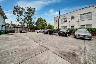3409 La Branch St-Unit -4 in Houston, TX - Building Photo - Building Photo