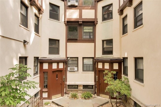 64 Kensington Rd