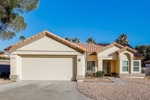 4401 La Reina Cir in Las Vegas, NV - Building Photo