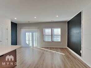 308 Poplar Leaf Way in Cary, NC - Foto de edificio - Building Photo