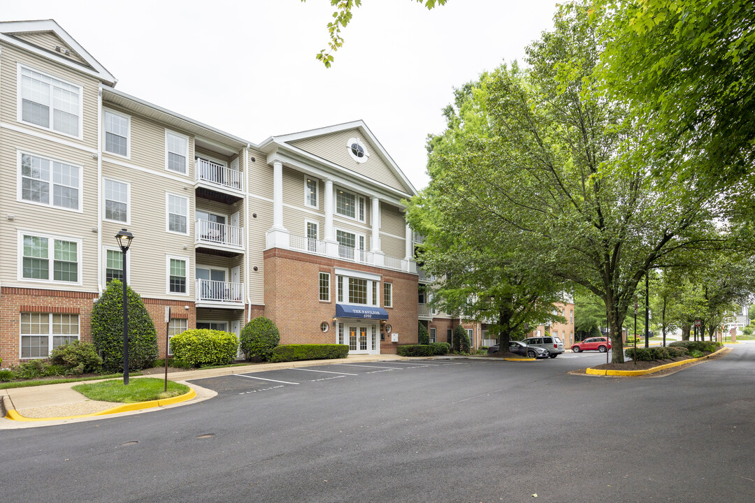 The Pavillion in Falls Church, VA - Foto de edificio