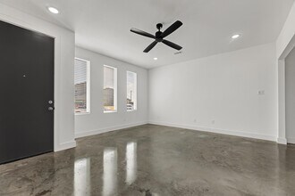 3003 Alpha Wolf Ct in College Station, TX - Building Photo - Building Photo