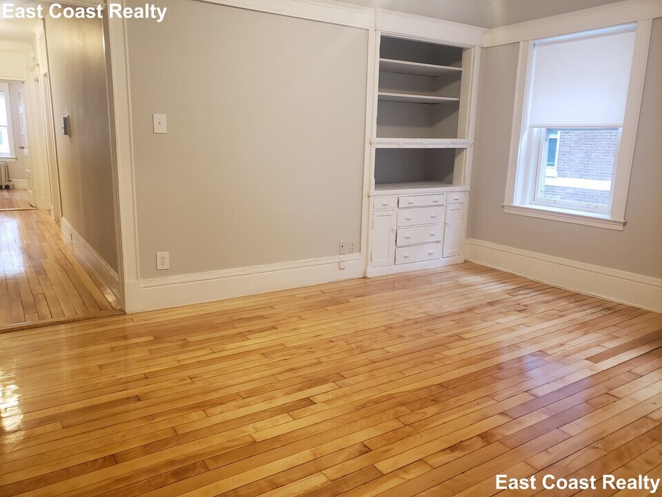 230 South St in Boston, MA - Building Photo