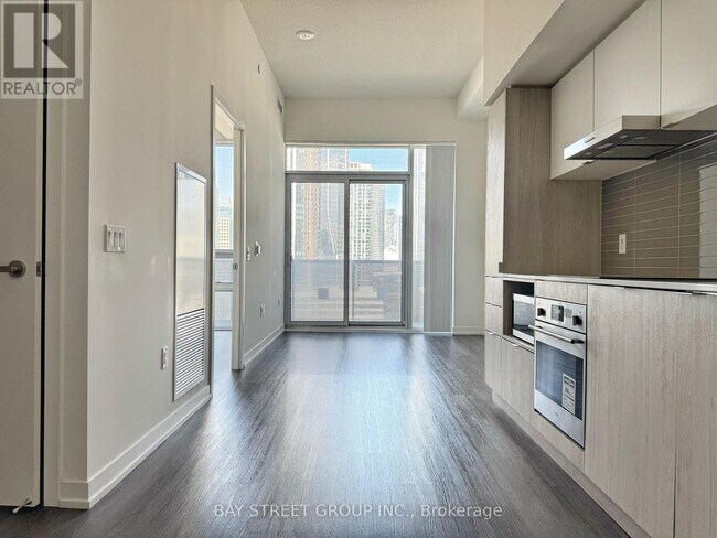 138-1138 Downes St in Toronto, ON - Building Photo - Building Photo