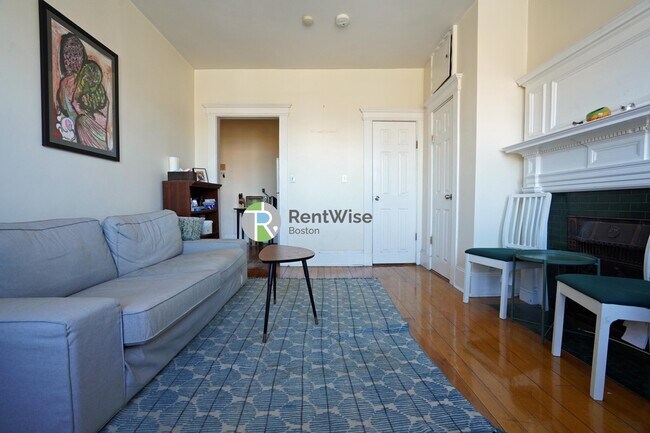 1216 Commonwealth Ave