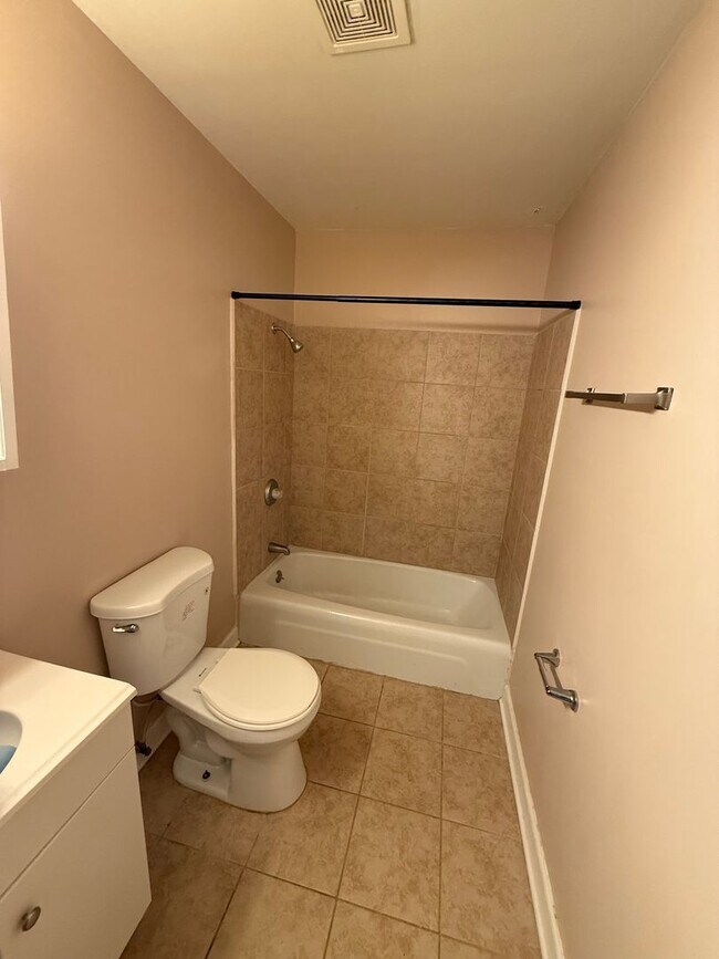 230 Tedmark Ct in Kankakee, IL - Building Photo - Building Photo