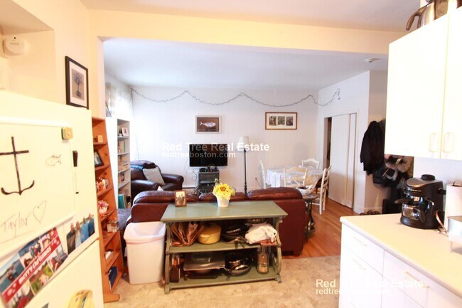 205 Winthrop Rd, Unit 33