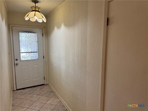 1902 Mission Dr in Victoria, TX - Building Photo - Building Photo