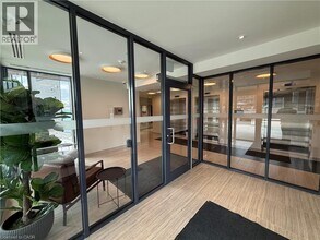 1100 Lackner Pl in Kitchener, ON - Building Photo - Building Photo