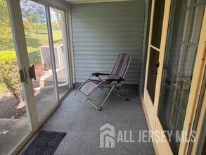 28 Daniel Webster Ave in Monroe Township, NJ - Building Photo - Building Photo