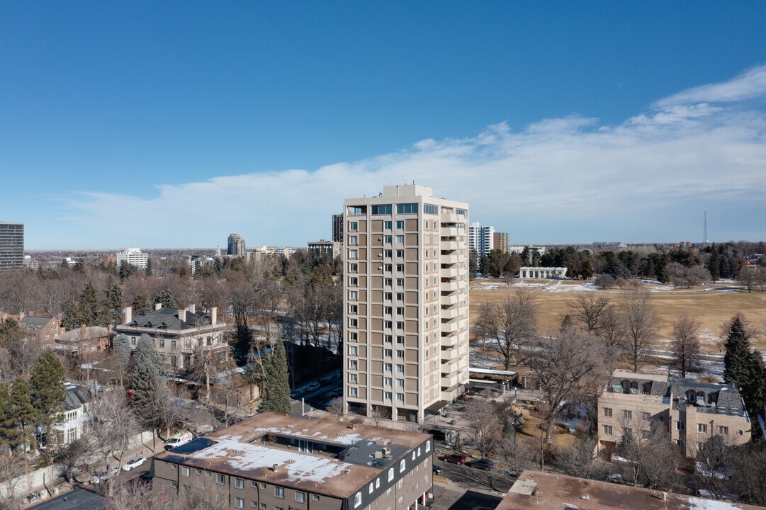 Cheeseman Gardens in Denver, CO - Building Photo