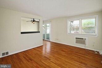 3400 Ashfield Ln in Philadelphia, PA - Building Photo - Building Photo