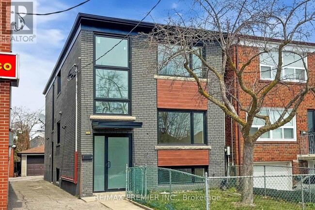 148-148 Lambton Ave