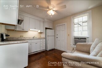 66 Smith St in Charleston, SC - Building Photo - Building Photo