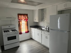 1300 Stewart St in Natrona Heights, PA - Building Photo