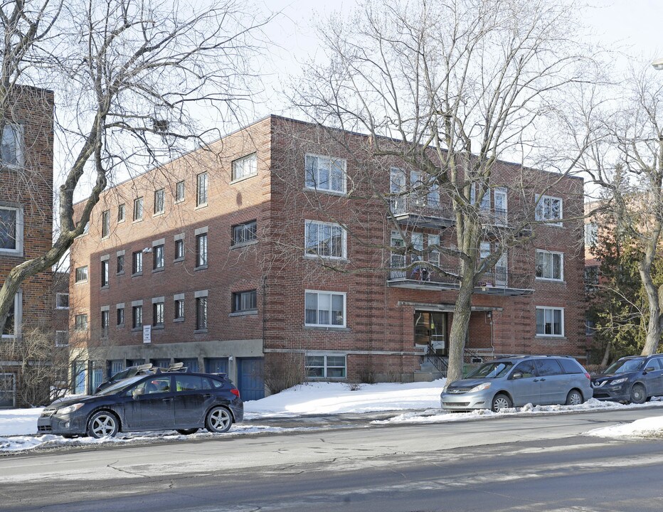 3185 Linton in Montréal, QC - Building Photo