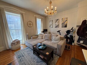 75 Charles St, Unit 2B in Boston, MA - Building Photo - Building Photo