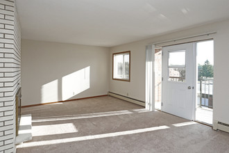 Hillside Apartments in Sartell, MN - Building Photo - Interior Photo